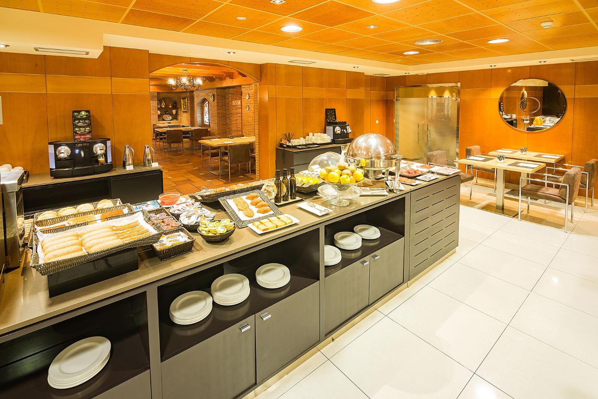 Exe Centro Hotel 4*