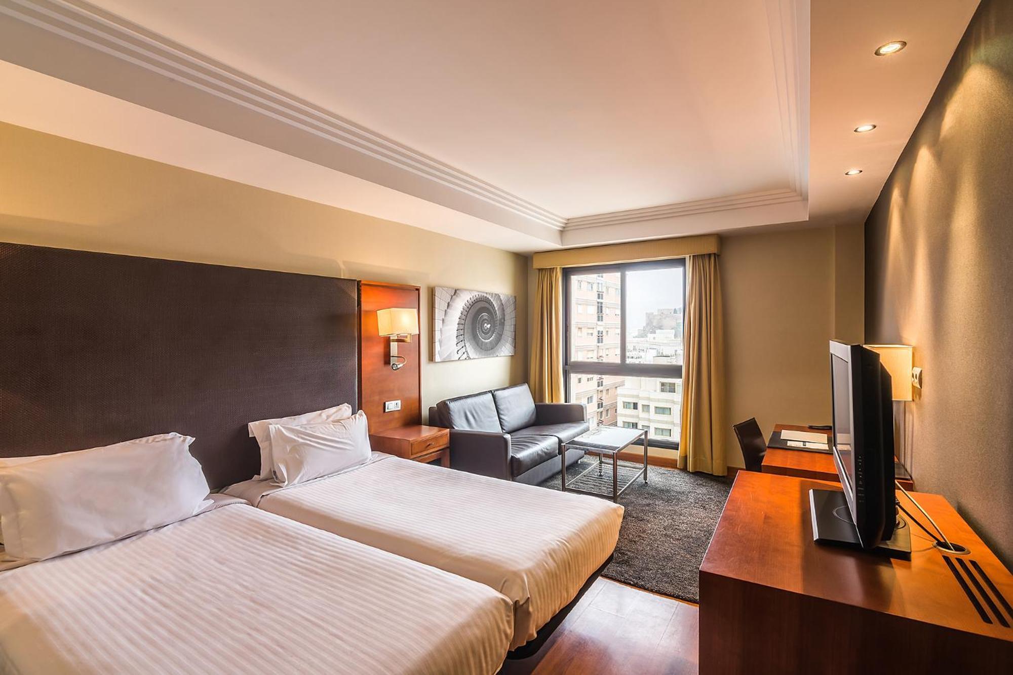 Exe Centro Hotel 4*